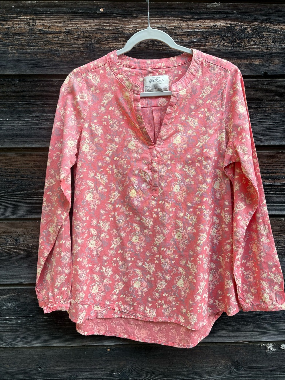 Old Ranch Coral Floral V-Neck Long-Sleeve Blouse